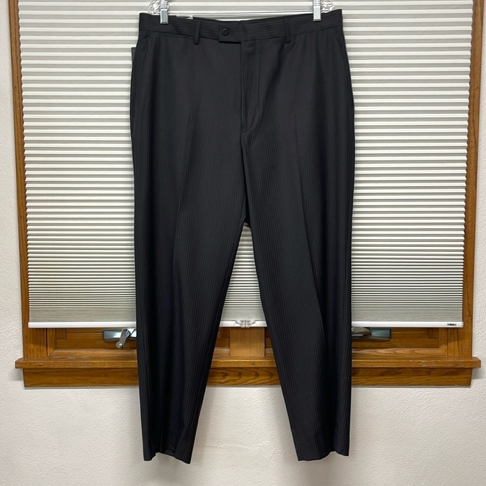 J. Ferrar NWT Dark Charcoal Gray Stripe Flat Front Dress Pants 38 X 29